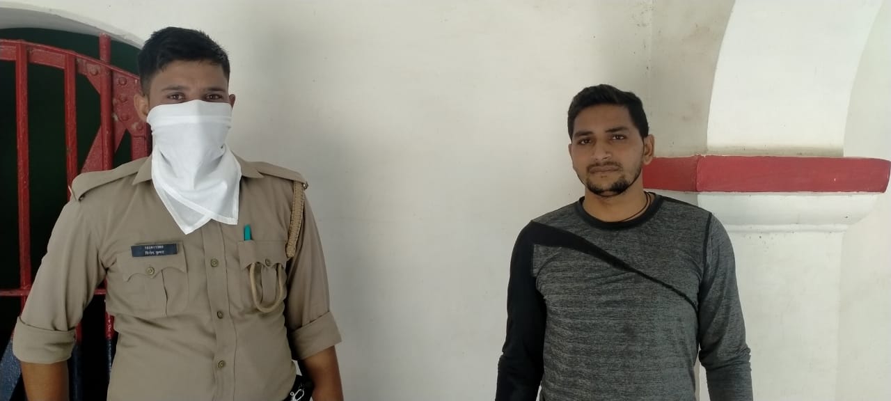 लूट व पुलिस मुठभेड़ के वांछित अभियुक्त को आश्रय देने वाला व्यक्ति गिरफ्तार