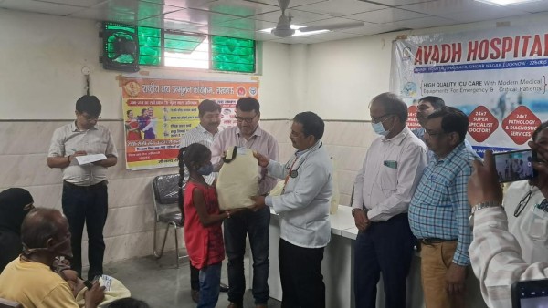 25 टीबी मरीजों को पोषण पोटली प्रदान की गई