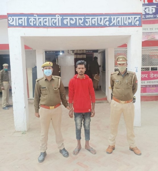 अवैध तमंचा-कारतूस के साथ एक अभियुक्त गिरफ्तार