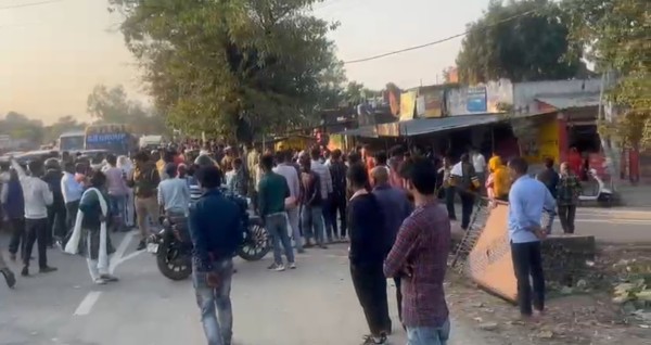 मलिहाबाद में युवक की ट्रेन से मौत, परिजनों ने शव रखकर किया प्रदर्शन