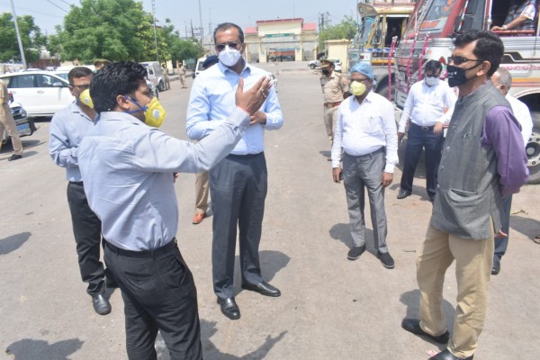 नोडल अधिकारी ने चकरपुर मंडी तथा काशीराम हॉस्पिटल का किया निरीक्षण