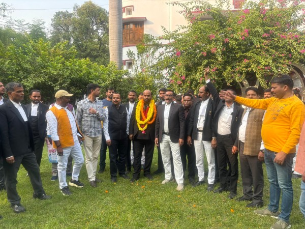 बजरंग मिश्र ने किया उत्तर प्रदेश बार कौंसिल के सदस्य पद हेतु नामांकन