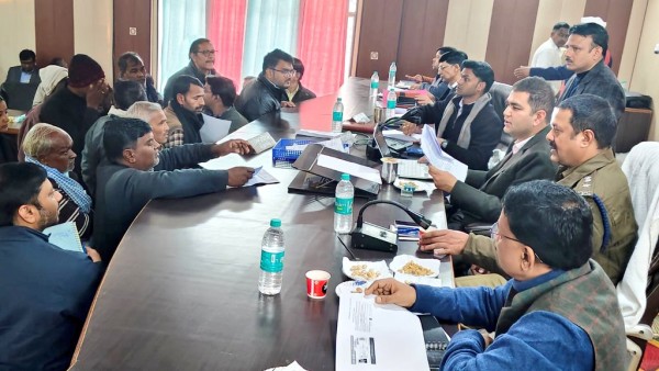भीषण ठंड के बाद न्याय की उम्मीद लेकर तहसील समाधान दिवस में पहुंचे 97 फरियादी