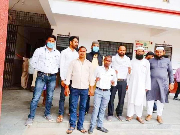 एम आई एम ट्रस्ट ने सौंपा ज्ञापन