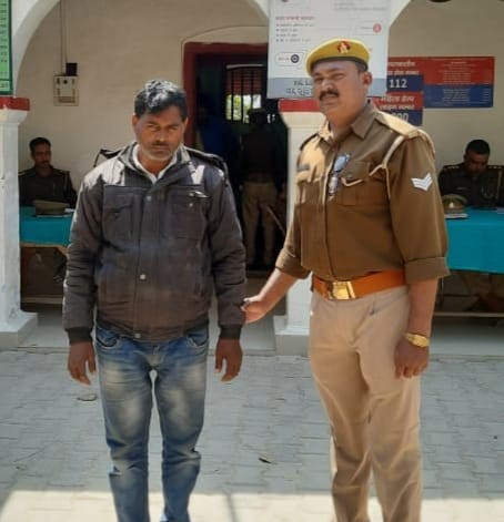 चोरी के 05 मोबाइल फोन के साथ 01 अभियुक्त गिरफ्तार