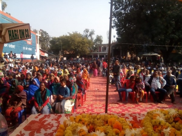 मंगापुर में आयोजित नए साल के सांस्कृतिक कार्यक्रम में उमड़ा अपार जनसमूह