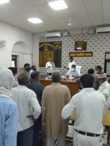 जिलाधिकारी ने आज जनसुनवाई की दौरान सुनी जन समस्याएं