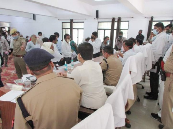 शिकायत कर्ताओं की शिकायतों का निस्तारण गुणवत्तापूर्ण एवं त्वरित गति से किया जाए-- नोडल अधिकारी
