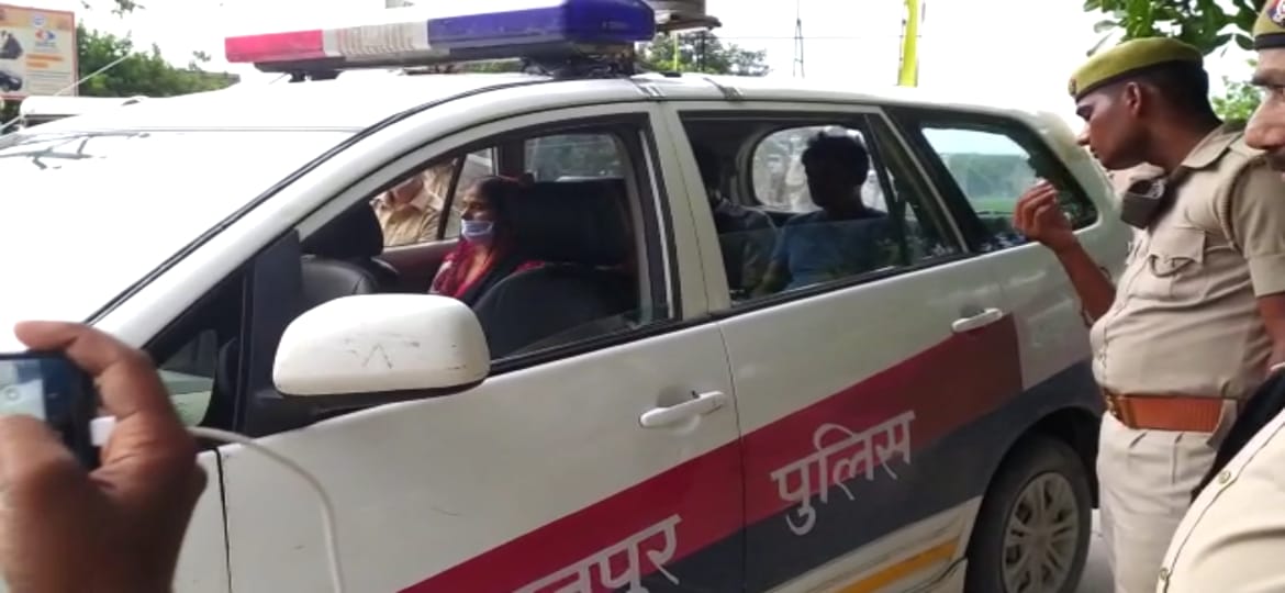 निलम्बित थाना चौबेपुर प्रभारी विनय तिवारी समेत 7 लोगो को कानपुर पुलिस लेकर पहुँची कानपुर देहात  कोर्ट