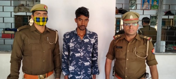 05 देशी बम के साथ 01 अभियुक्त गिरफ्तार