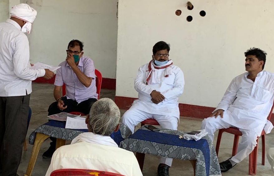 मोहनलालगंज सपा विधायक ने वश्रिक महामारी से निपटने के लिये उपाय बताया