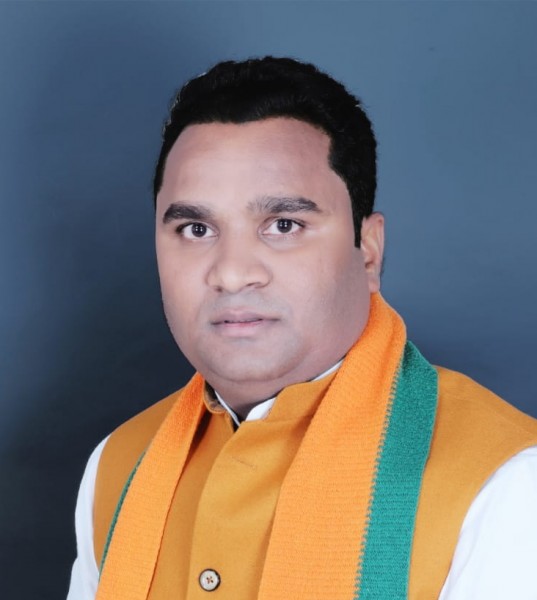 भाजपा के युवा नेता हंसराज रावत की लोकप्रियता से राजनीतिक दलों में खलबली-