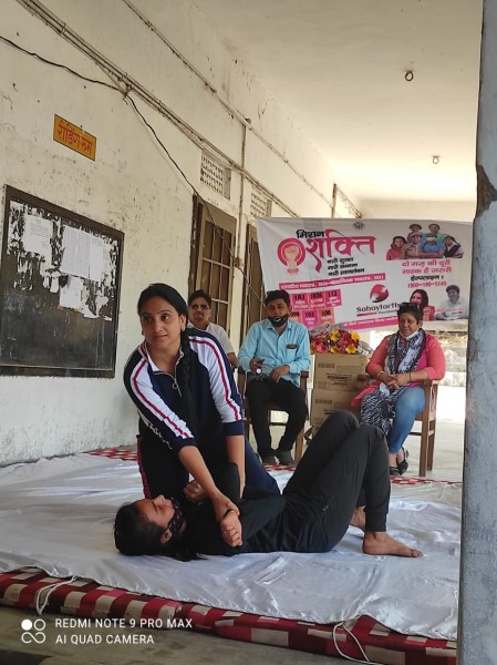 मिशन शक्ति के अंतर्गत  खुन खुन जी डिग्री कॉलेज में महिला सशक्तिकरण कार्यक्रम का हुआ आयोजन