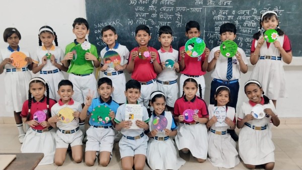 अवध कॉलेजिएट में मदर्स डे बड़े हर्षोल्लास से मनाया गया
