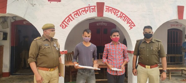 सोशल मीडिया पर अवैध तमंचे के साथ वायरल वीडियो में दिखाई देने वाले 02 अभियुक्त गिरफ्तार, अवैध तमाचा व कारतूस बरामद