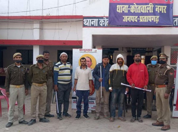 लूट की योजना बना रहे 05 अभियुक्त गिरफ्तार