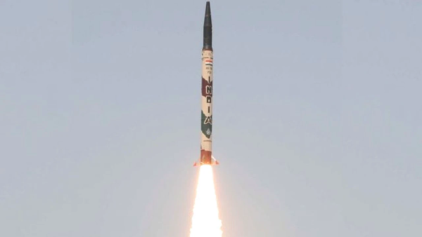 ऊंचाई से लक्ष्य को भेदने में सक्षम बैलिस्टिक मिसाइल  का भारत ने किया सफल ट्रेनिंग प्रक्षेपण