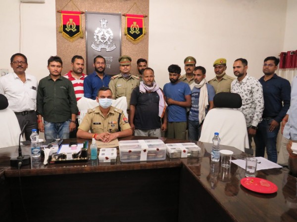 ट्रक लूट की झूठी सूचना देकर ट्रक व ट्रक पर लदा माल गायब करने वाले तीन शातिर अभियुक्त गिरफ्तार