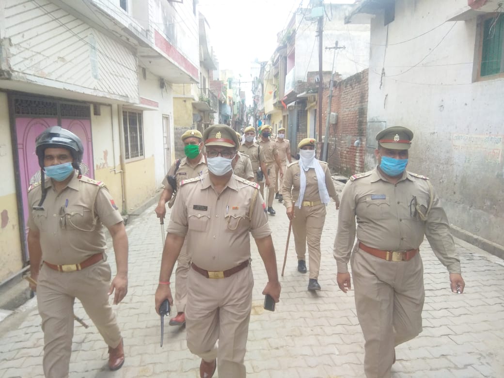 कोरोना महामारी की दृष्टिगत मोहर्रम पर थाना सिविल लाइन पुलिस ने किया गश्त।