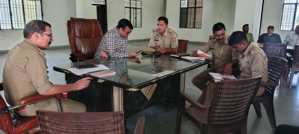 थाना समाधान दिवस पर नायब तहसीलदार ने सुनी फरियाद