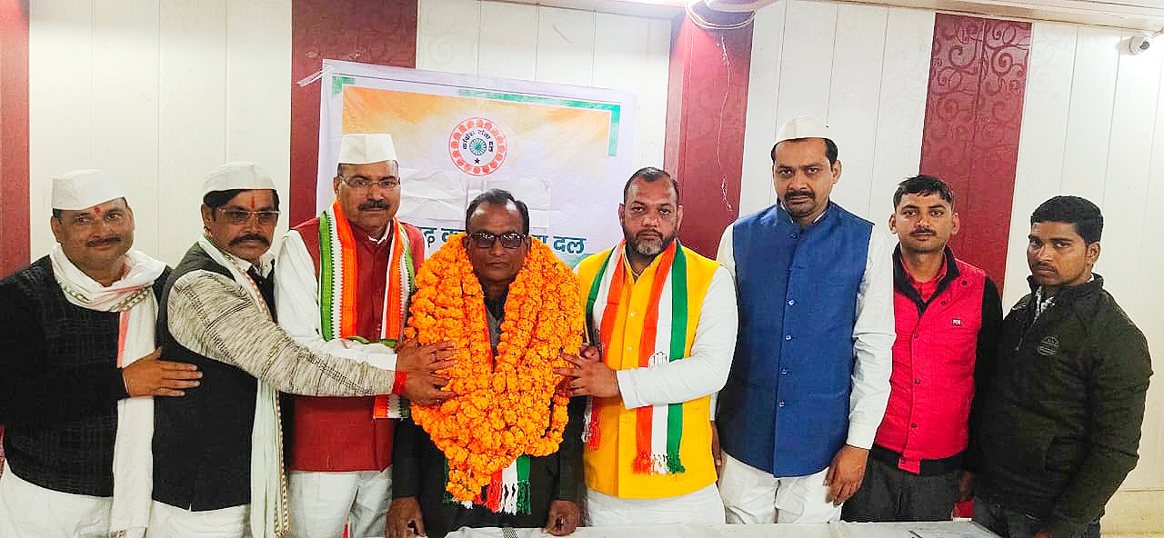 कांग्रेस कमेटी प्रतापगढ के अनुसूचित जाति विभाग के नवनियुक्त अध्यक्ष ने कांग्रेस नेतृत्व के प्रति जताया आभार
