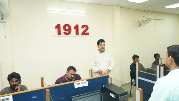 ऊर्जा मंत्री ए.के. शर्मा ने कस्टमर केयर 1912 का किया औचक निरीक्षण
