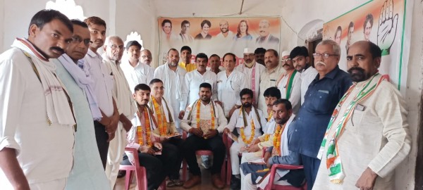 कांग्रेस द्वारा आयोजित किया गया ब्लाक अध्यक्ष सम्मान समारोह