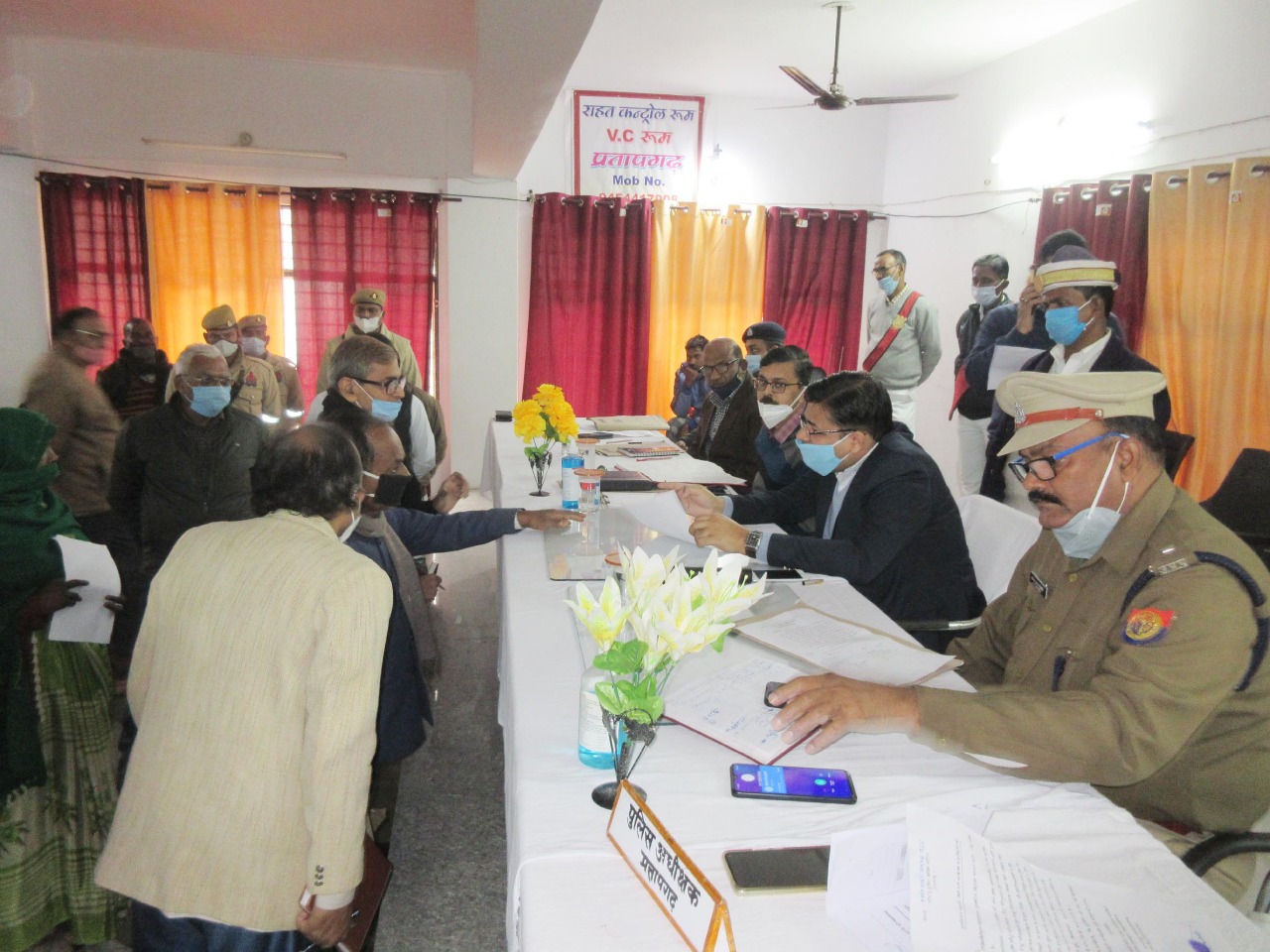 सदर सम्पूर्ण समाधान दिवस में 145 शिकायत कर्ता आये, 06 शिकायतो का हुआ मौके पर निस्तारण