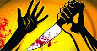 बलात्कारी युवक को महिला ने चाकुओं से गोदकर मार डाला