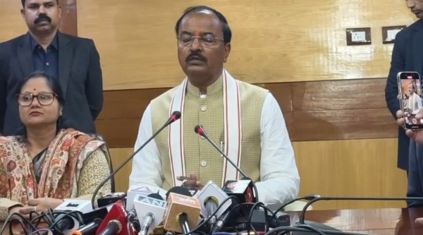 यूपी में विकास की रफ्तार बढ़ाने के लिए उपमुख्यमंत्री ने कसी कमर