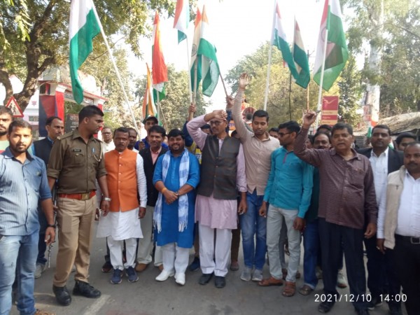 नगर में निकाली गई तिरंगा यात्रा, लगे भारत माता के जय घोष