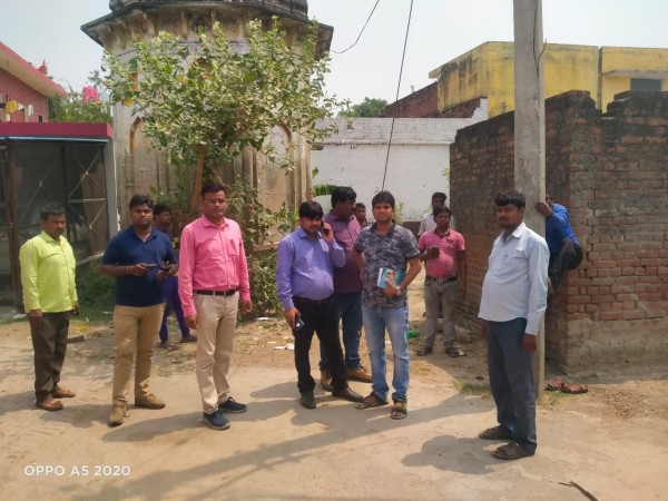 मोहनलालगंज व गोसाईगंज में कटिया लगाकर विद्युत चोरी करते 13 लोगो को पकड़ा
