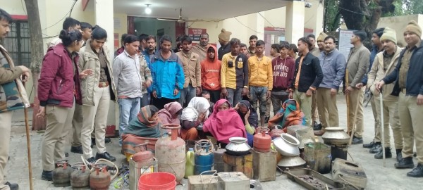 तेजतर्रार थाना अध्यक्ष जयशंकर सिंह ने ताबड़तोड़ कार्यवाही कर 22अभियुक्तों को किया गिरफ्तार
