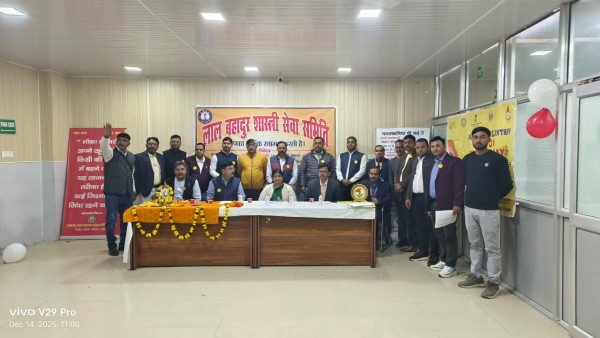 रक्तदान शिविर में 44 रक्तदाताओं ने किया महादान