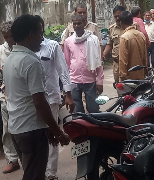 प्रतापगढ़ कलेक्ट्रेट से बाइक चोरी