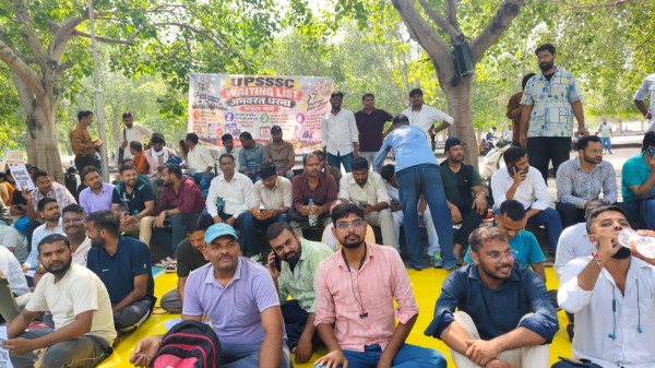 यूपीएसएसएससी की सुस्त चाल से टूट रहे नौजवानों के सपने, वेटिंग लिस्ट की मांग को लेकर सीएम को लिखी चिट्ठी