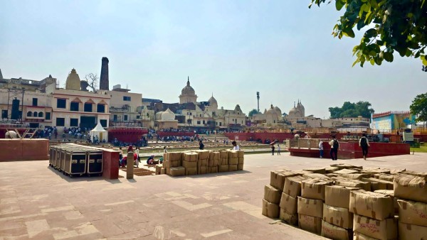 दीपोत्सव 2025 : 26 लाख 11 हजार 101 दीयों से सरयू तट जगमगाने को हो रहा तैयार