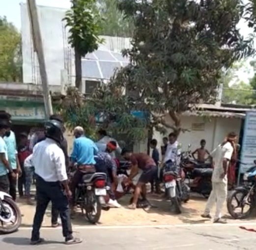आटो की टक्कर से बाइक सवार साले की मौत, बहनोई गंभीर