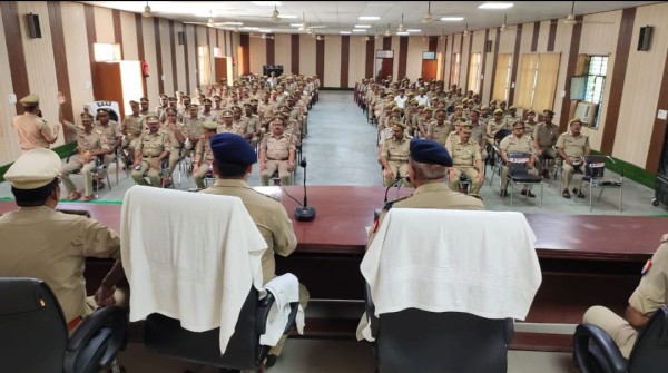 एडीजी ने देखी दो दिन की कानून व्यवस्था