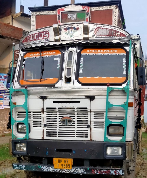 01 ट्रक सहित 15 गोवंश पशु बरामद