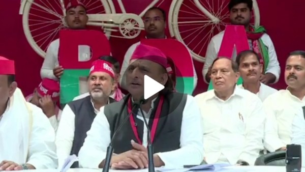 अखिलेश यादव की सरकारी गाड़ियों की ओवरस्पीडिंग का आया चालान, जानकर हो जाओगे हैरान