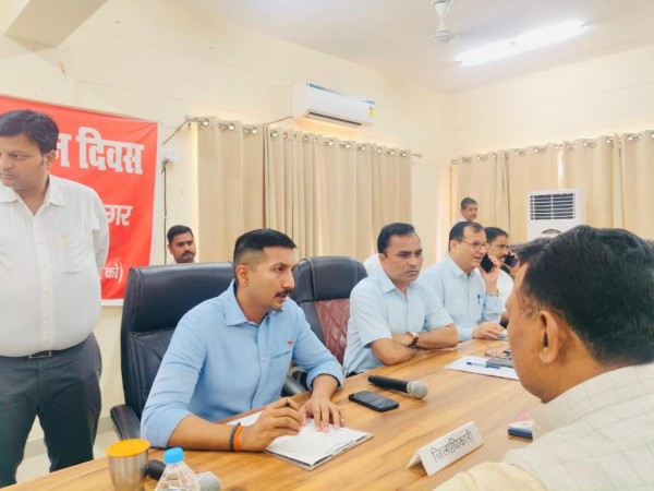 जनता की शिकायतों का समयबद्ध और गुणवत्तापूर्ण निस्तारण शासन की सर्वोच्च प्राथमिकता