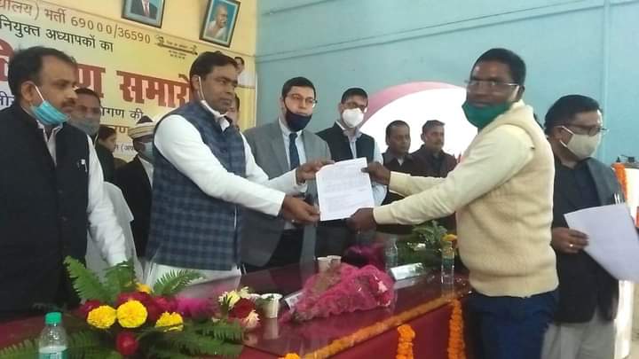 प्राथमिक शिक्षा ही व्यक्ति के जीवन की सबसे महत्वपूर्ण शिक्षा--डा0 आर0 के0 वर्मा ---