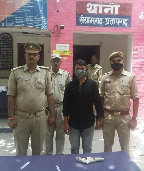 अवैध तमंचा कारतूस के साथ 01 अभियुक्त गिरफ्तार