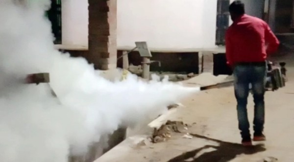 राहत: डेंगू व मलेरिया से बचाव को लेकर मोहनलालगंज नगर पंचायत क्षेत्र में लगातार फॉगिंग जारी