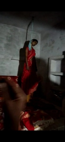 विवाहिता ने लगाई फांसी,  हुई मौत