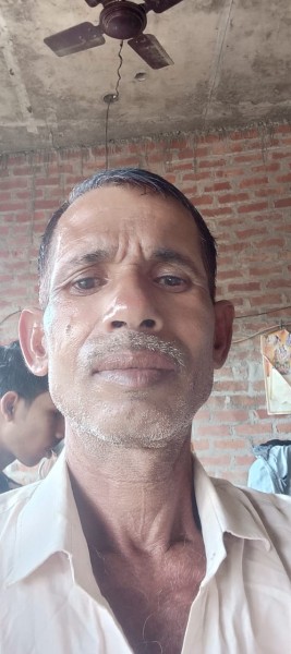 खेत में पानी लगा रहे किसान की जहरीले साँप के काटने से मौत, परिवार में मचा कोहराम
