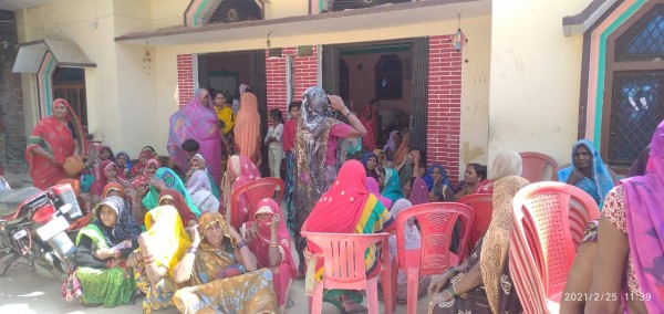 सोती हुई महिला की गला काटकर हत्या, पुलिस जांच में जुटी